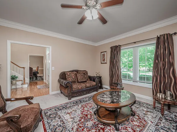 $644,900 | 3466 Pineridge Drive, Newburgh, IN 47630