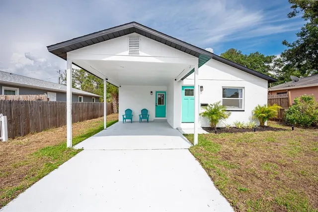 $319,900 | 1690 40th Street South, St. Petersburg, FL 33711