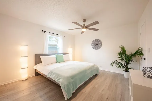 $319,900 | 1690 40th Street South, St. Petersburg, FL 33711