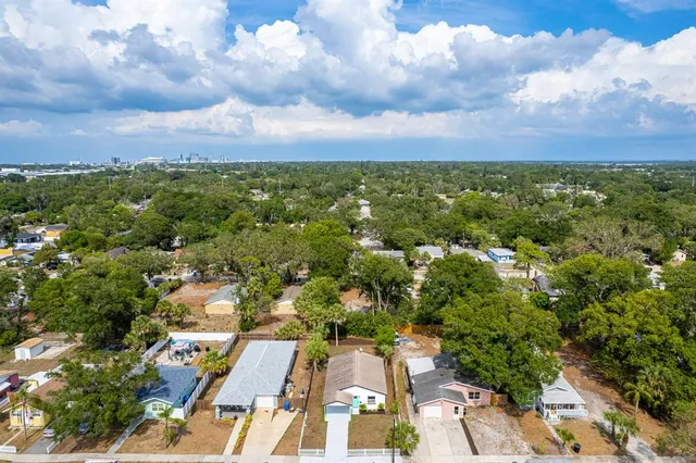 $319,900 | 1690 40th Street South, St. Petersburg, FL 33711