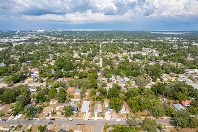 $319,900 | 1690 40th Street South, St. Petersburg, FL 33711