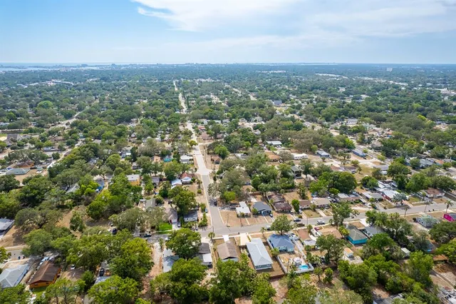 $319,900 | 1690 40th Street South, St. Petersburg, FL 33711