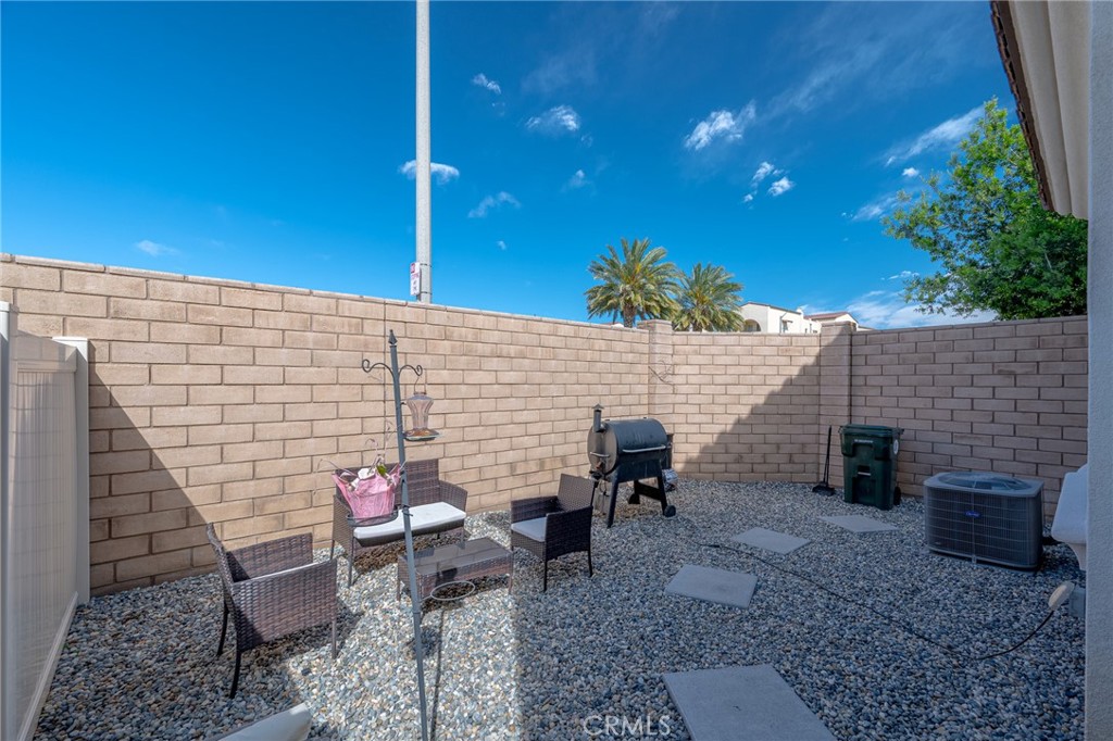 202 Bonita Lane Rialto, CA 92376 - Photo 32 of 43 a view of deck with patio
