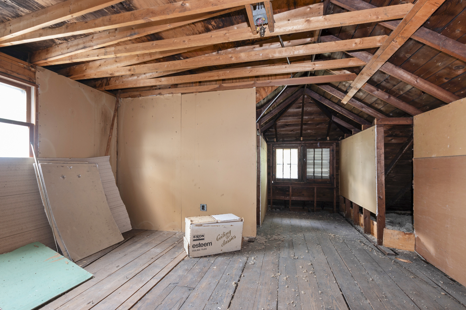 12050 South Yale Avenue Chicago, IL 60628 - Photo 15 of 24 a view of a storage & utility room