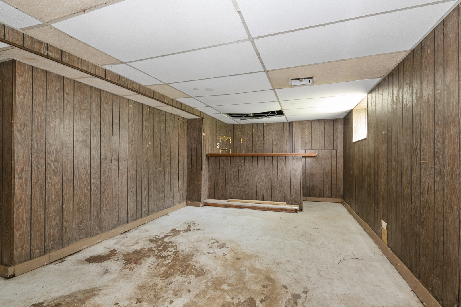 12050 South Yale Avenue Chicago, IL 60628 - Photo 18 of 24 a view of entryway with wooden walls