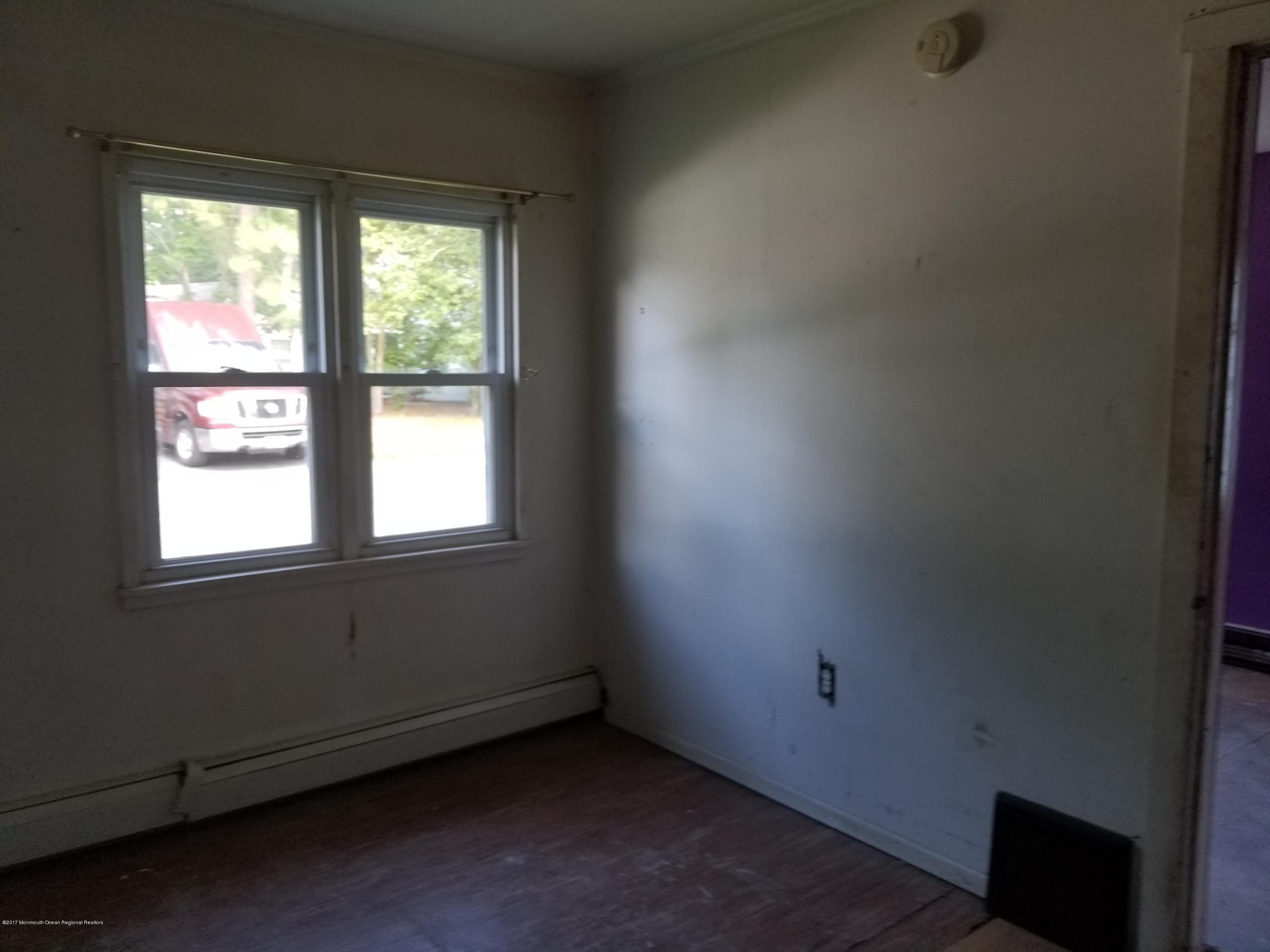 24 Oxford Road Brick, NJ 08723 - Photo 3 of 6 20170726_155810