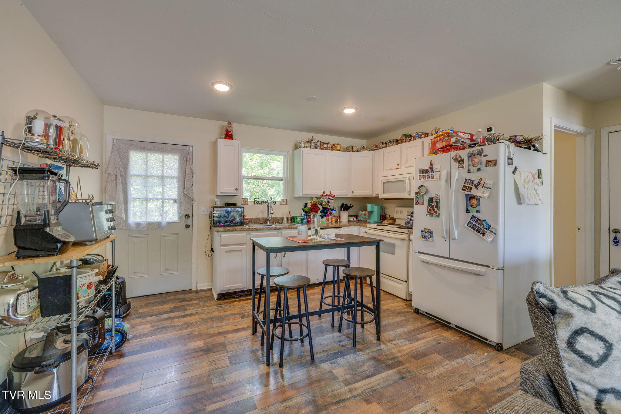 355 Cherry Grove Road Jonesborough, TN 37659 - Photo 7 of 23 009