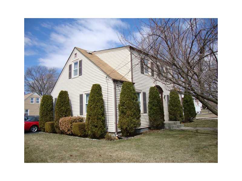 45 Invernia Road Cranston, RI 02920 - Photo 1 of 10 Exterior Front.