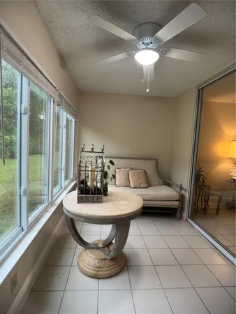 $2,400 | 9245 Flynn Circle, Unit 8, Boca Raton, FL 33496