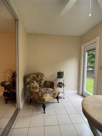 $2,400 | 9245 Flynn Circle, Unit 8, Boca Raton, FL 33496