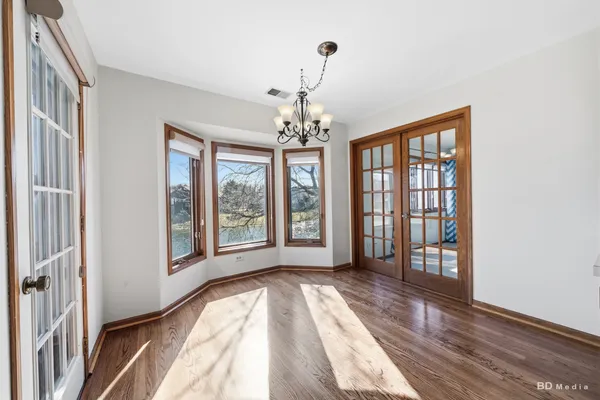 $289,999 | 9832 Terrace Court East, Unit 2B, Palos Park, IL 60464