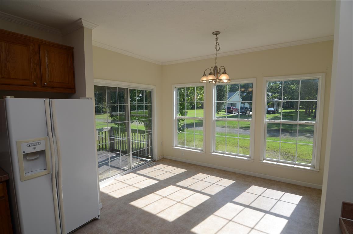 5660 Dixie Plantation Road Hollywood, SC 29449 - Photo 8 of 21 breakfastarea