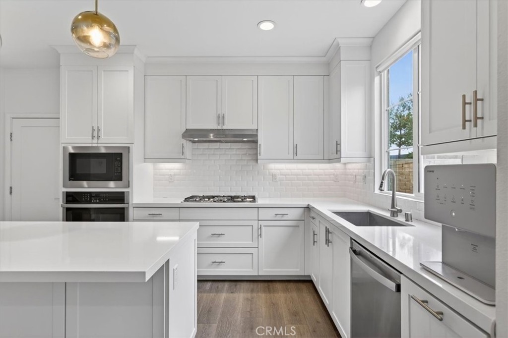 173 Tenor Irvine, CA 92618 - Photo 7 of 56