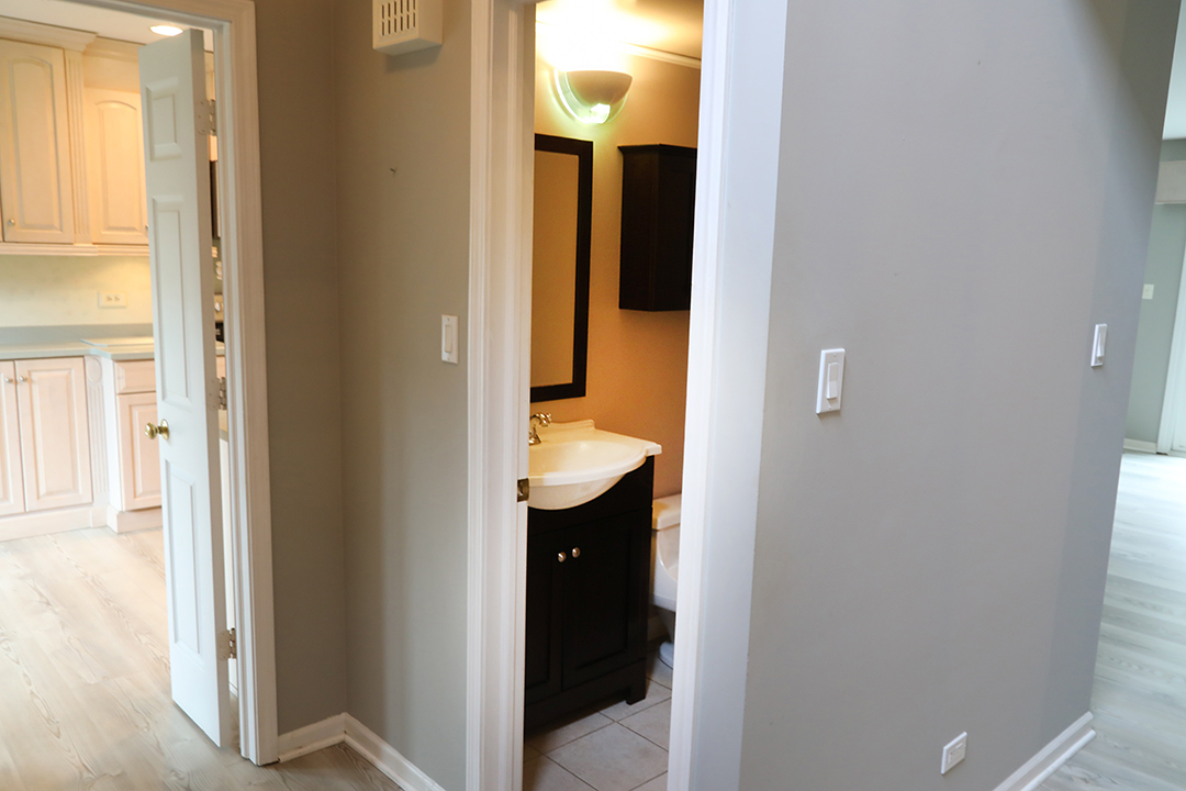 787 Oak Hill Road, Unit 467 Lake Barrington, IL 60010 - Photo 19 of 62