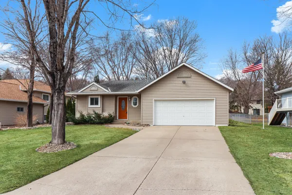 $299,900 | 811 3rd Avenue North, Sartell, MN 56377