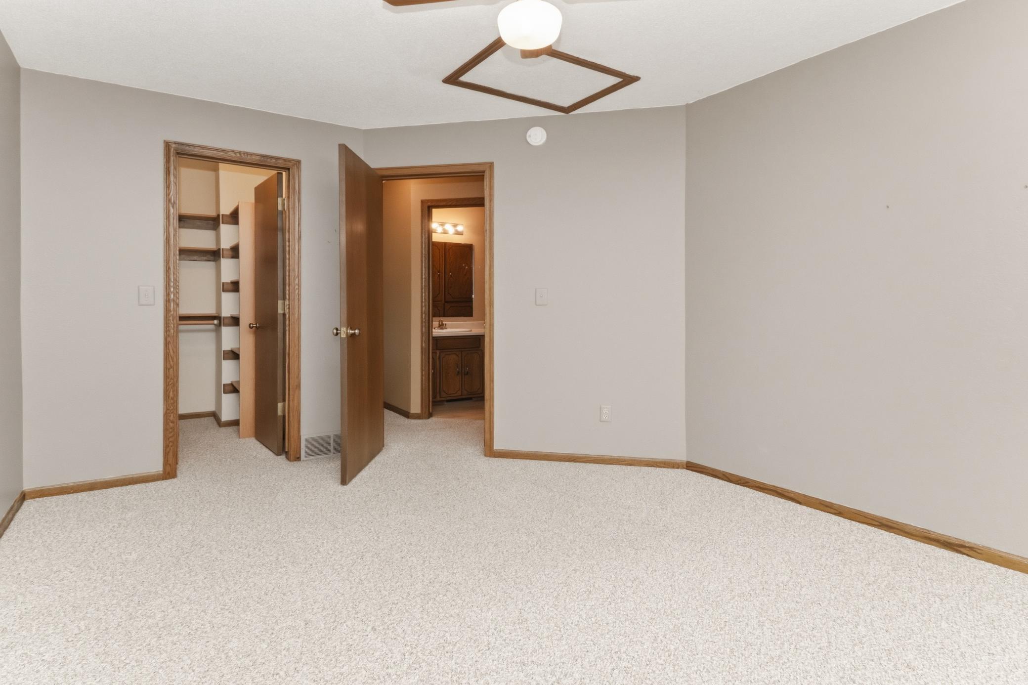 811 3rd Avenue North Sartell, MN 56377 - Photo 25 of 34