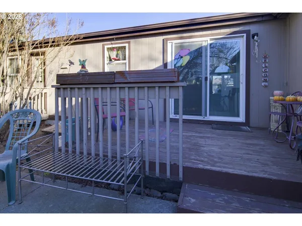 $320,000 | 2380 Southwest Phlox Pond Drive, Redmond, OR 97756