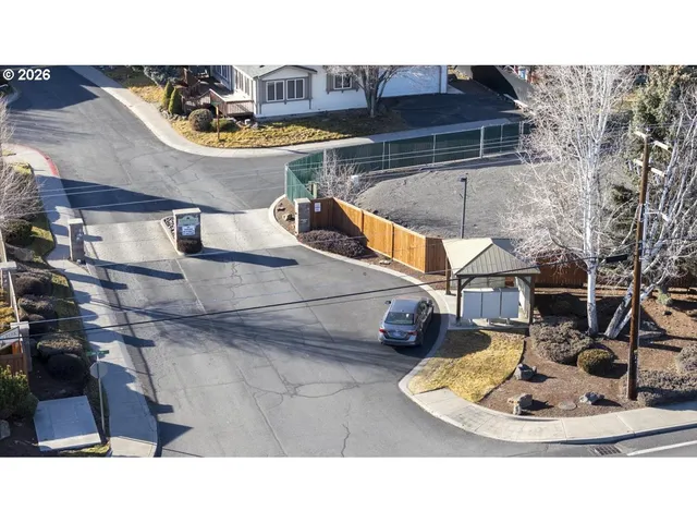 $320,000 | 2380 Southwest Phlox Pond Drive, Redmond, OR 97756