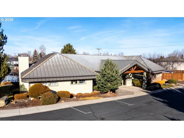 $320,000 | 2380 Southwest Phlox Pond Drive, Redmond, OR 97756