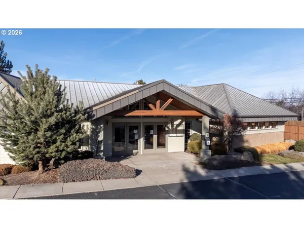 $320,000 | 2380 Southwest Phlox Pond Drive, Redmond, OR 97756