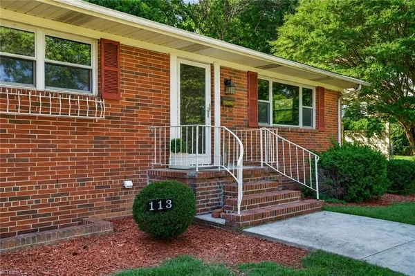 $389,000 | 113 Green Valley Road, Greensboro, NC 27403