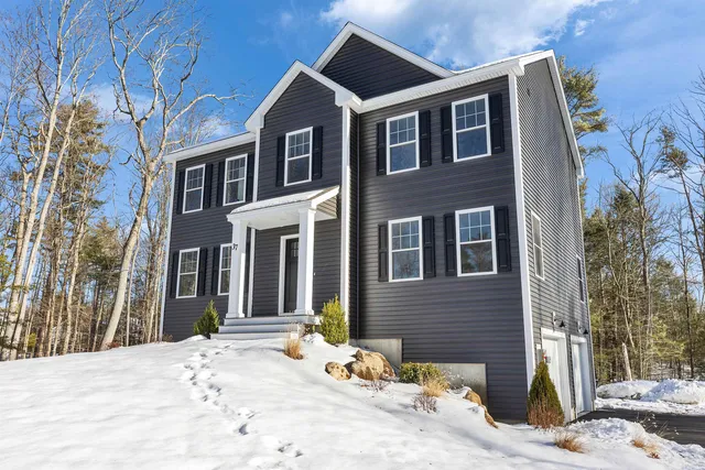 $699,900 | 37 Reed Road, Sandown, NH 03873