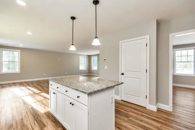 $699,900 | 37 Reed Road, Sandown, NH 03873