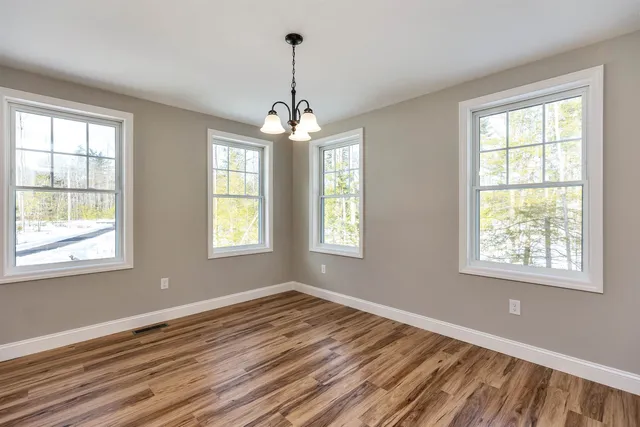 $699,900 | 37 Reed Road, Sandown, NH 03873