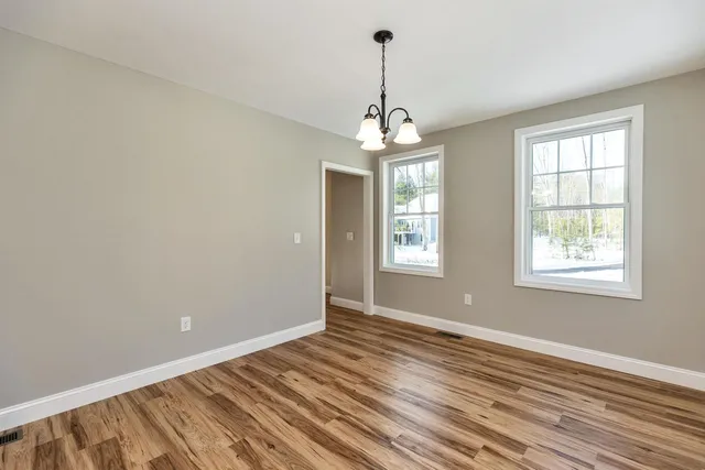 $699,900 | 37 Reed Road, Sandown, NH 03873