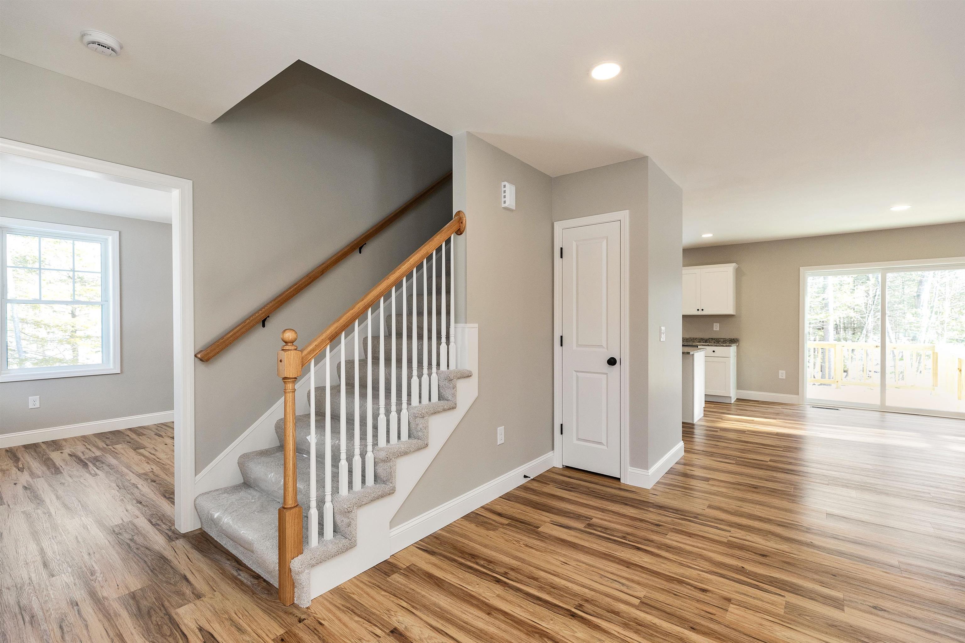 37 Reed Road Sandown, NH 03873 - Photo 26 of 55