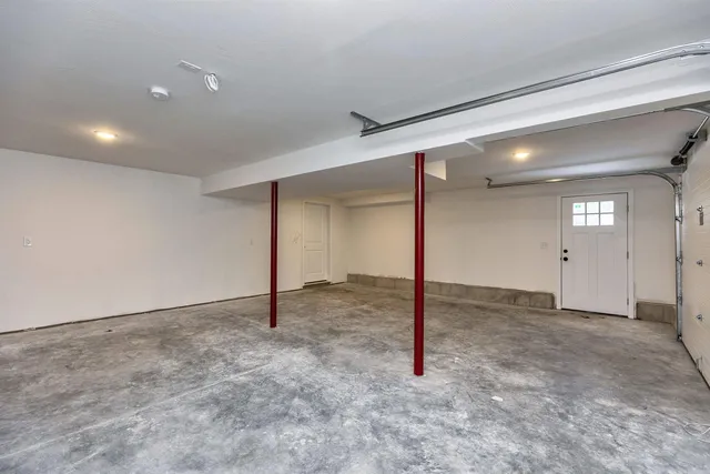 $699,900 | 37 Reed Road, Sandown, NH 03873