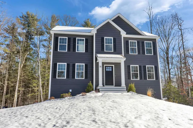 $699,900 | 37 Reed Road, Sandown, NH 03873