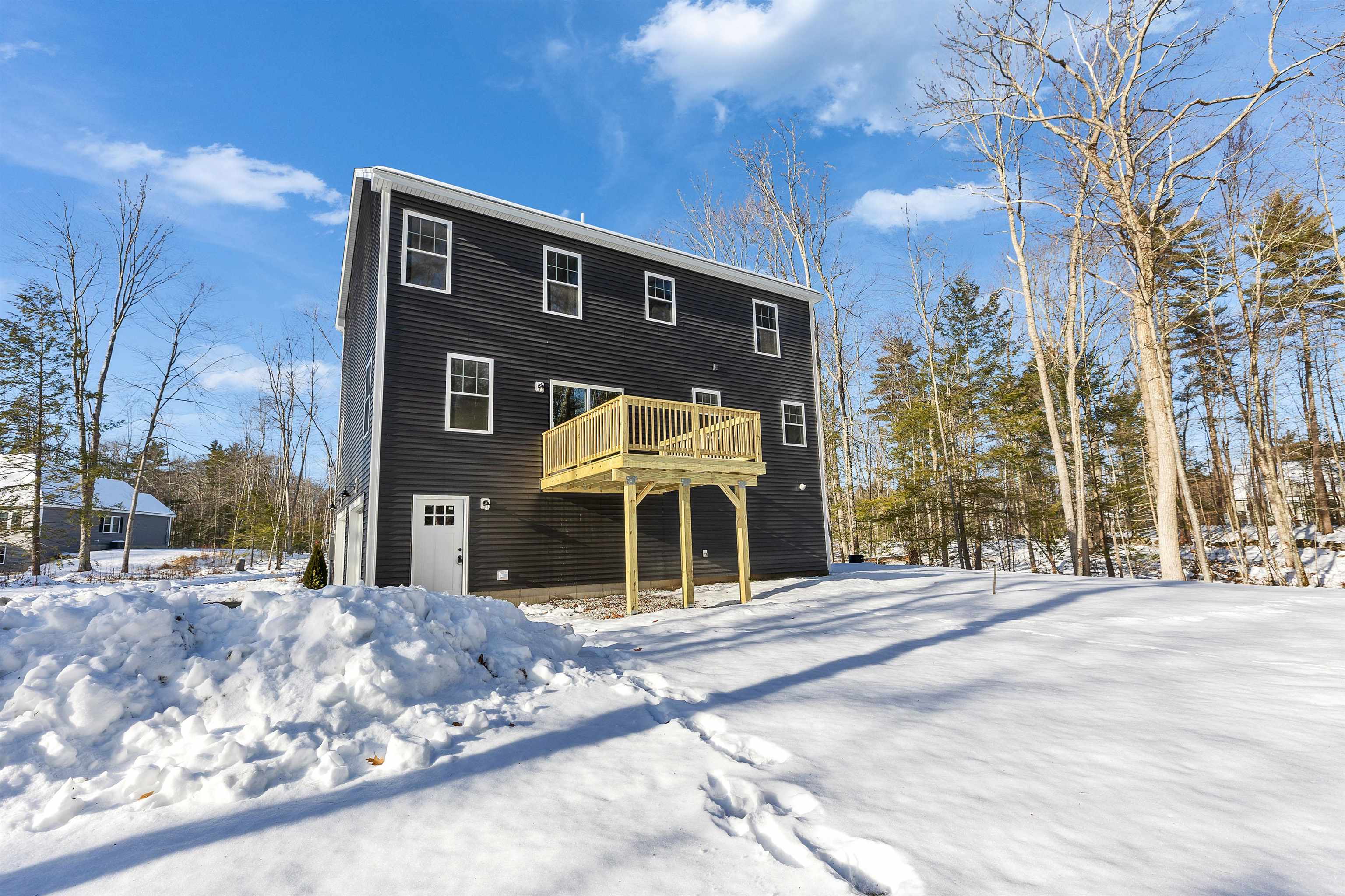 37 Reed Road Sandown, NH 03873 - Photo 7 of 55