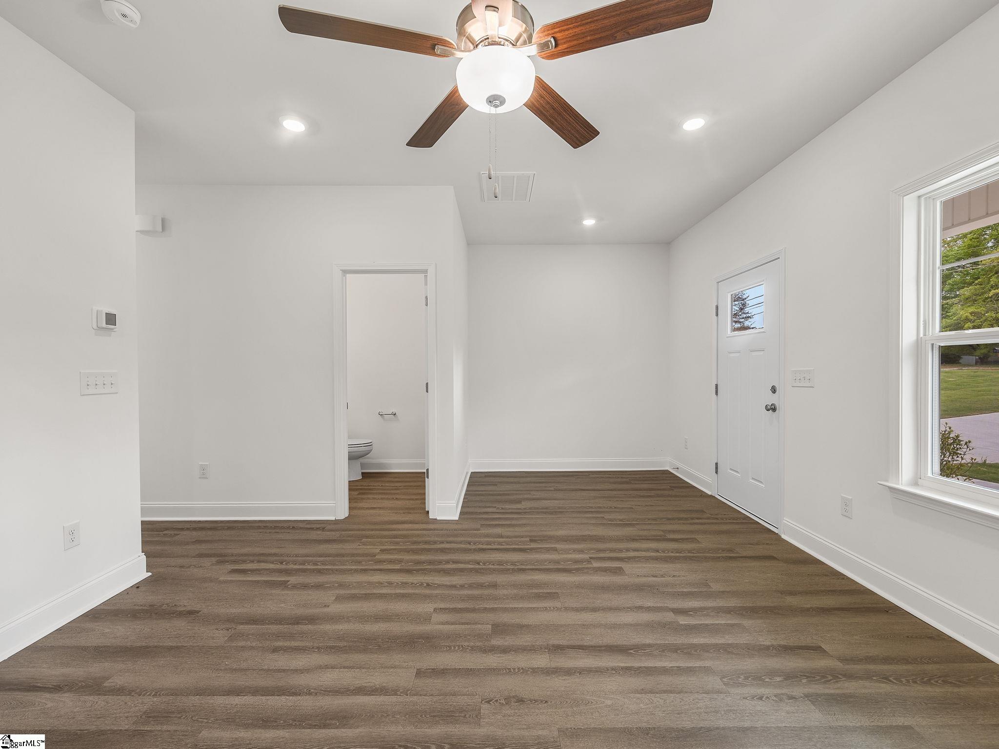 311 Ponder Road Greer, SC 29651 - Photo 11 of 41