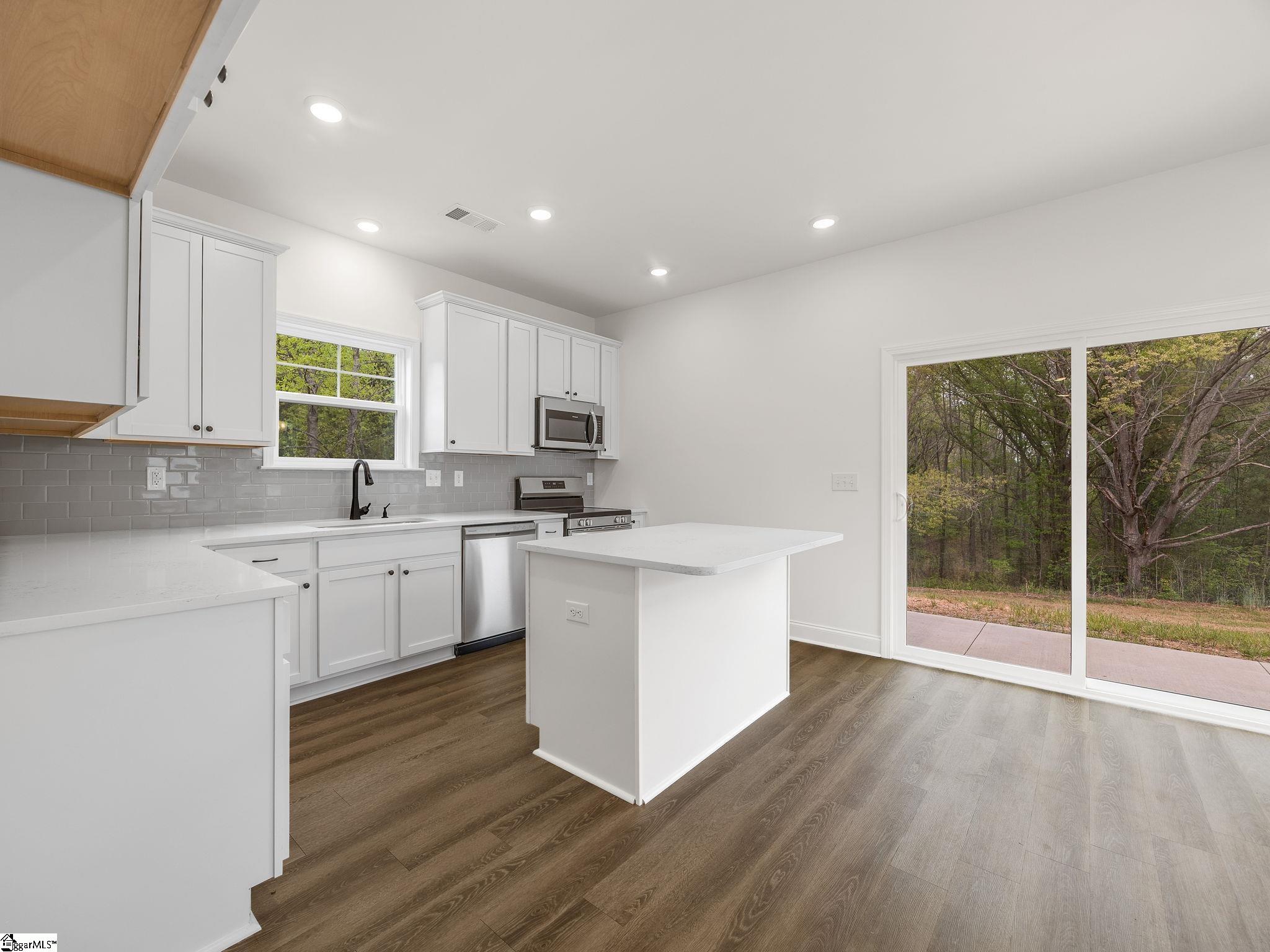 311 Ponder Road Greer, SC 29651 - Photo 14 of 41