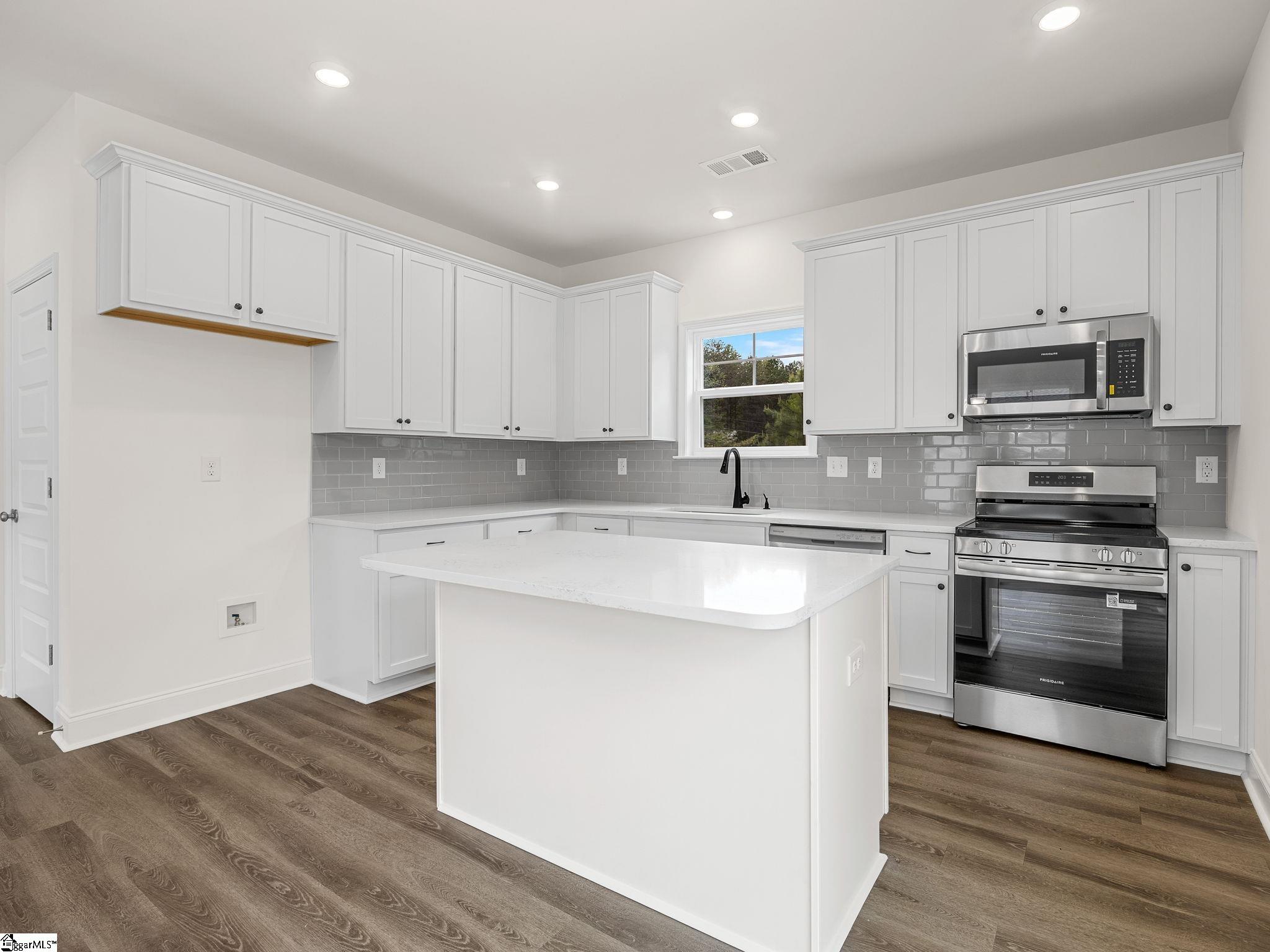 311 Ponder Road Greer, SC 29651 - Photo 16 of 41