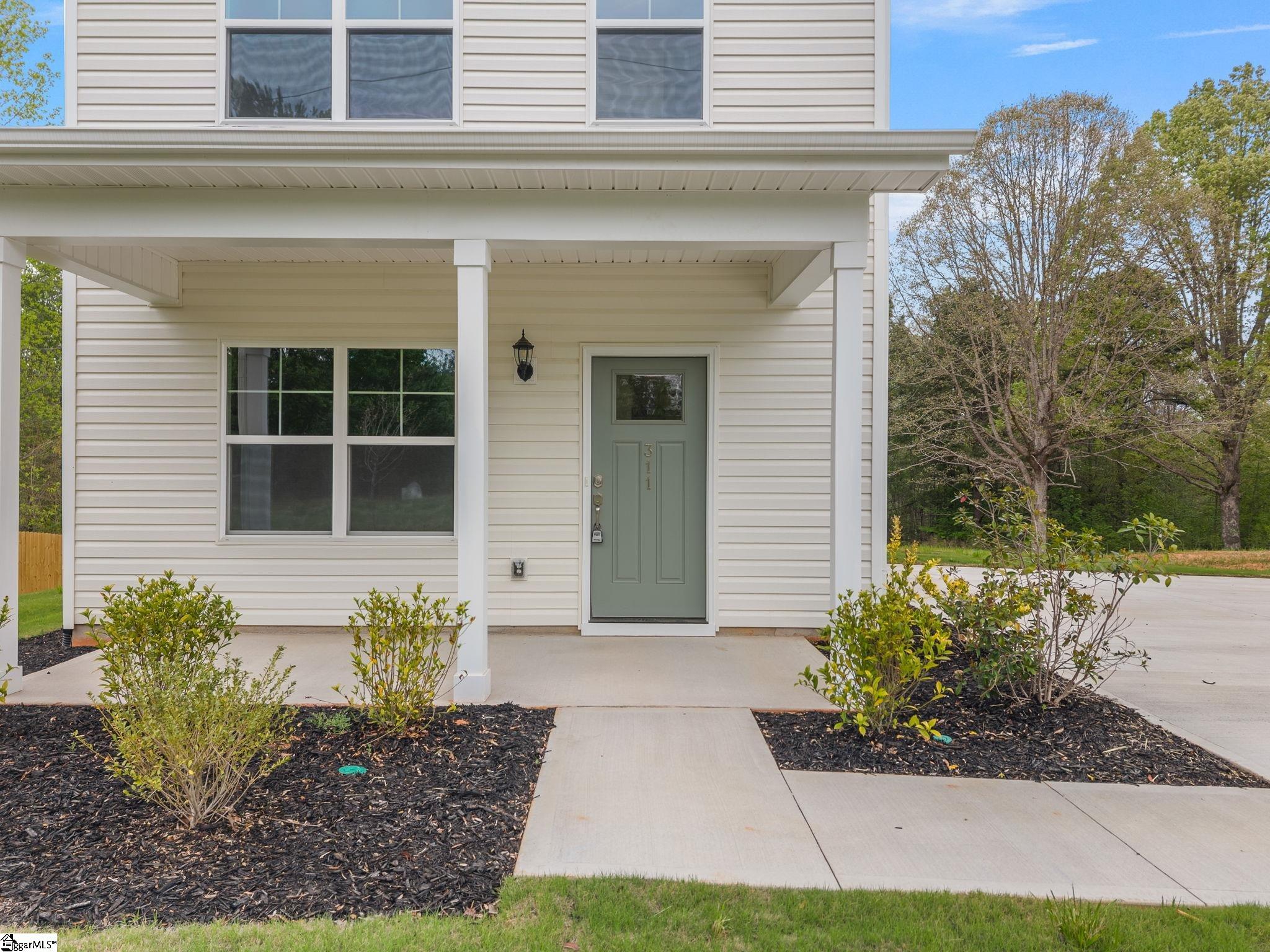 311 Ponder Road Greer, SC 29651 - Photo 5 of 41