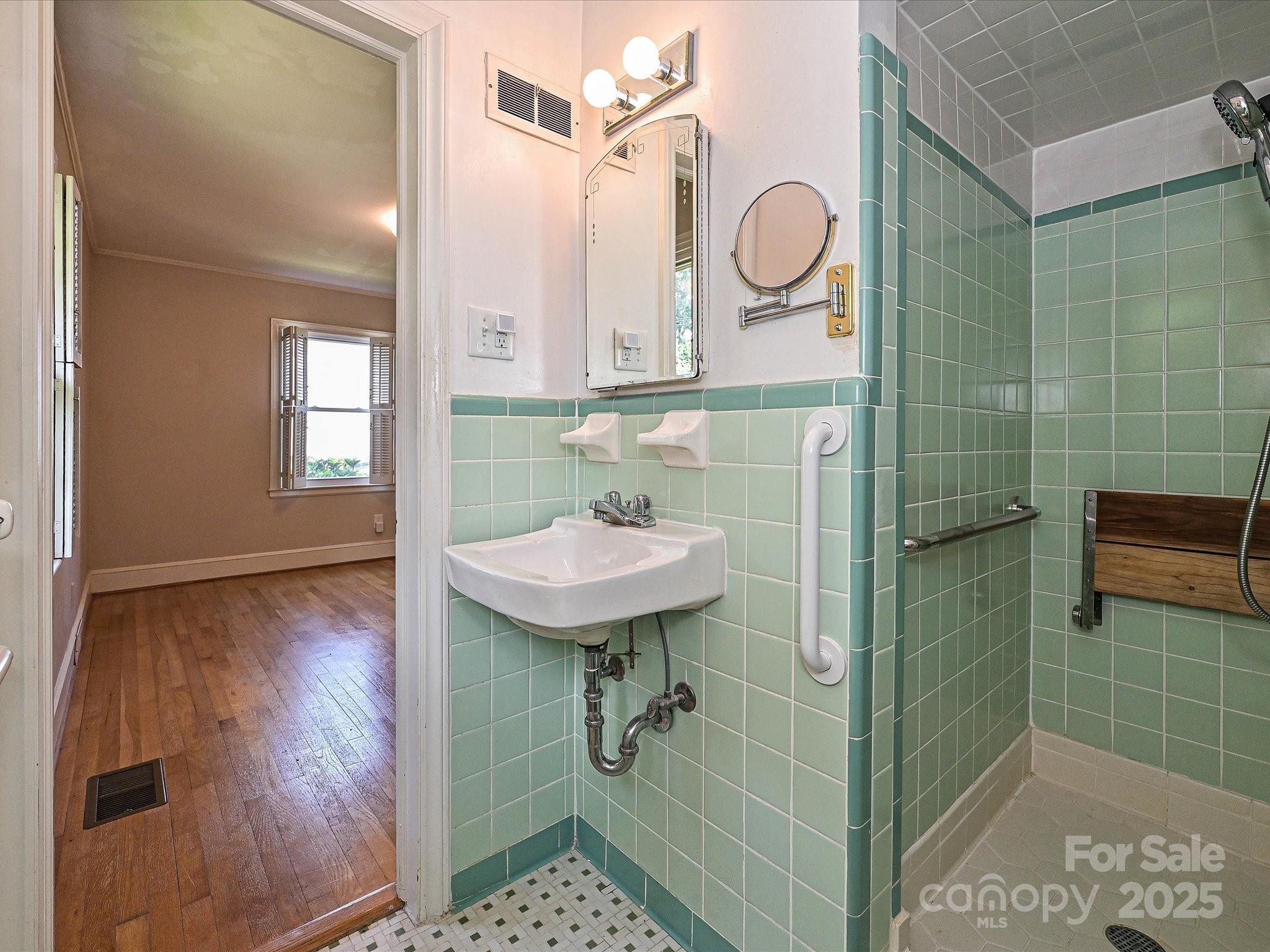 5408 Valley Forge Road Charlotte, NC 28210 - Photo 37 of 48