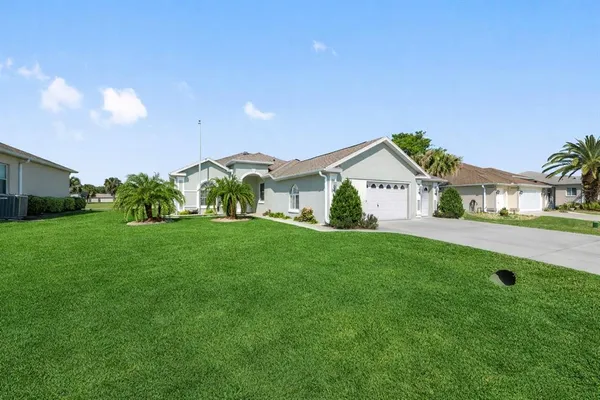 $2,400 | 5751 Northwest 25th Loop, Ocala, FL 34482