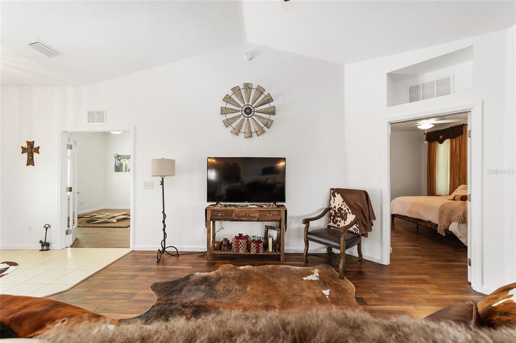 5751 Northwest 25th Loop Ocala, FL 34482 - Photo 5 of 27