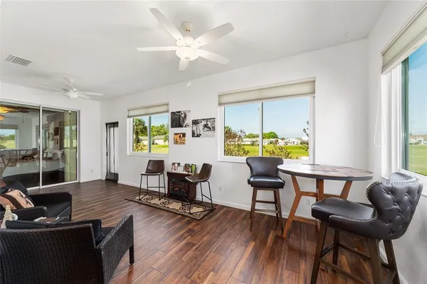 $2,400 | 5751 Northwest 25th Loop, Ocala, FL 34482