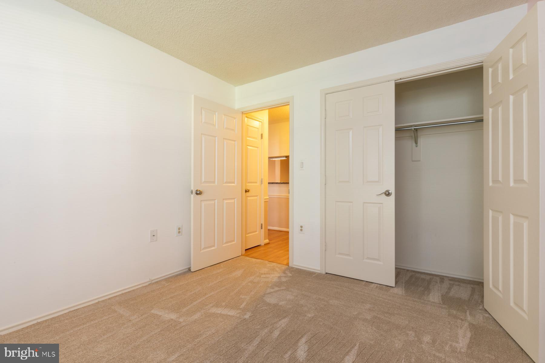 20957 Timber Ridge Terrace, Unit 102 Ashburn, VA 20147 - Photo 13 of 30 Gallery Image 13