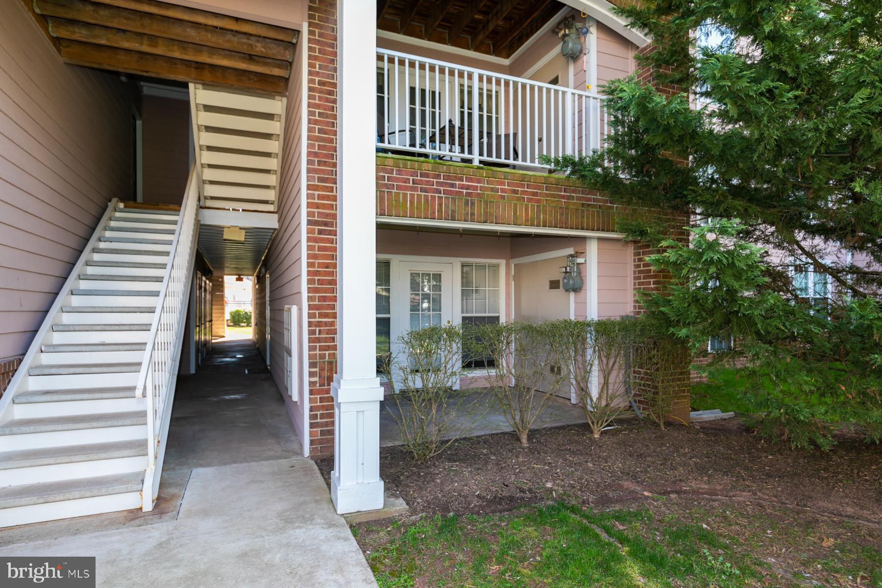 20957 Timber Ridge Terrace, Unit 102 Ashburn, VA 20147 - Photo 26 of 30 Gallery Image 26