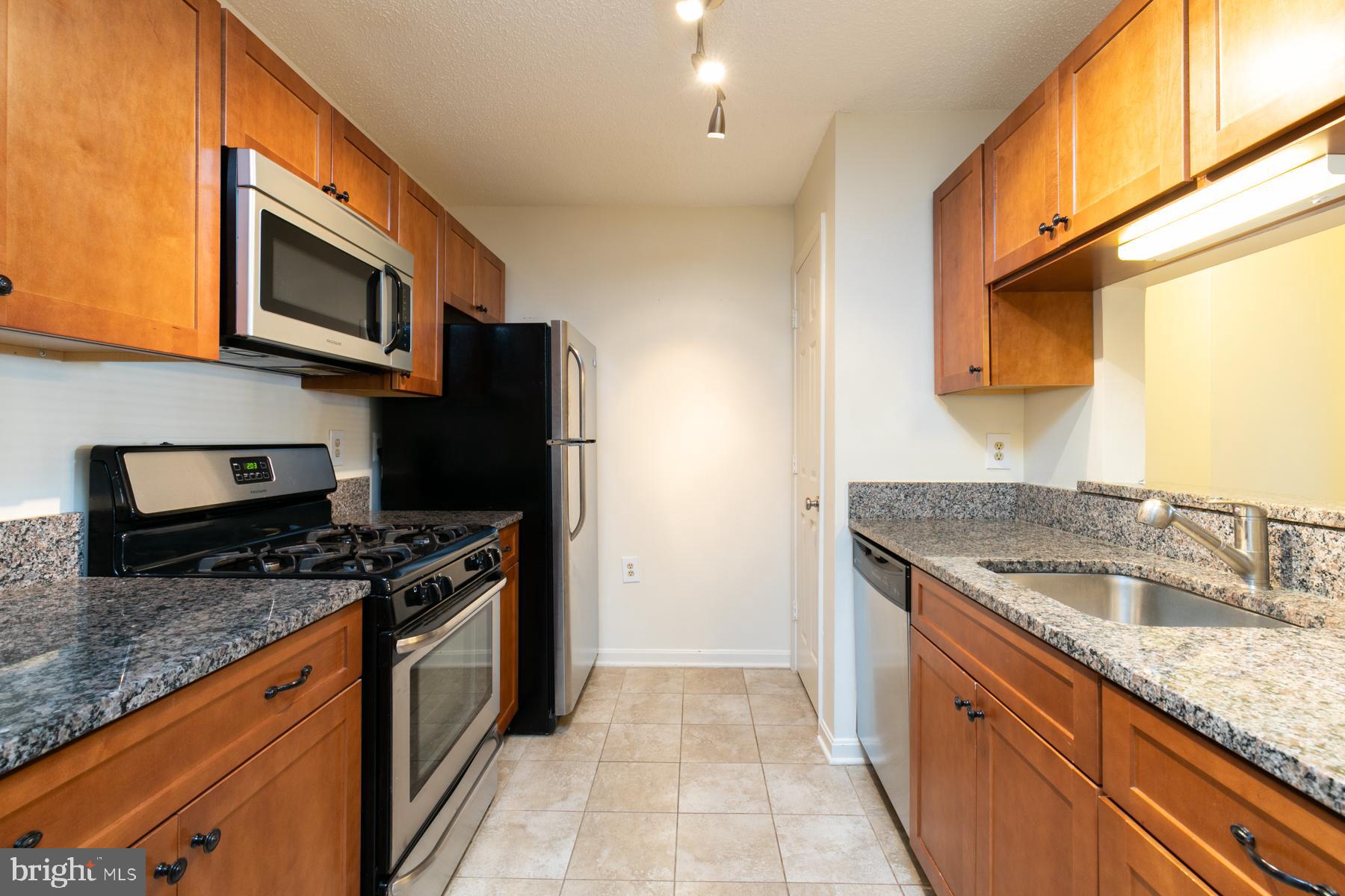 20957 Timber Ridge Terrace, Unit 102 Ashburn, VA 20147 - Photo 7 of 30 Gallery Image 7