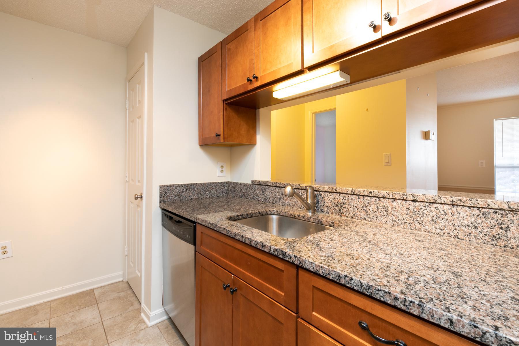 20957 Timber Ridge Terrace, Unit 102 Ashburn, VA 20147 - Photo 8 of 30 Gallery Image 8