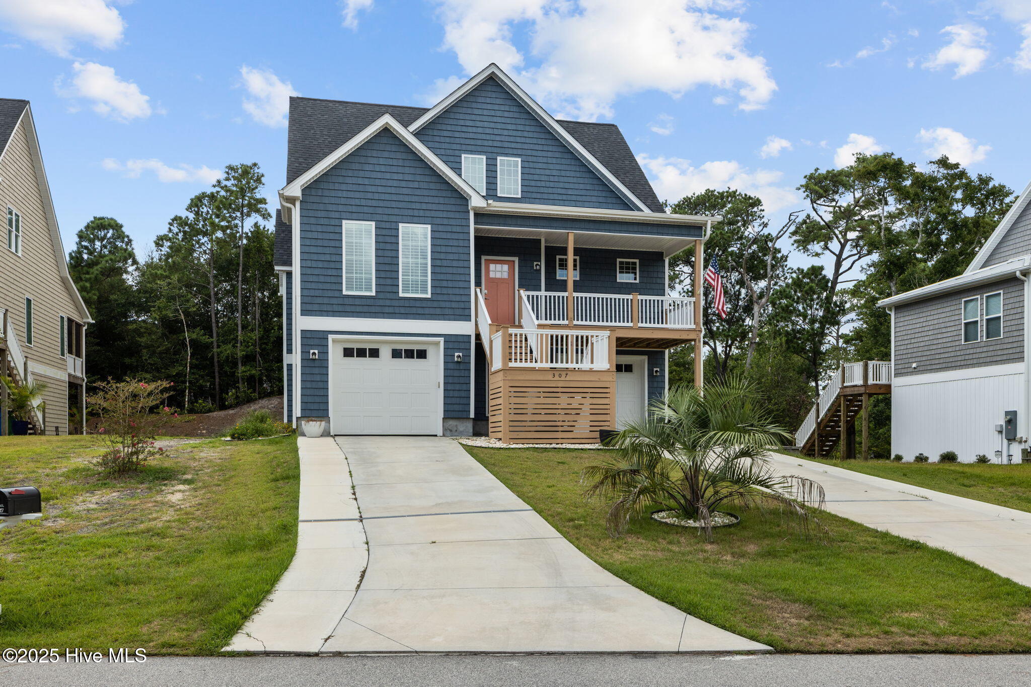 307 Cape Fear Loop Emerald Isle, NC 28594 - Photo 4 of 62 307 Cape Fear Loop