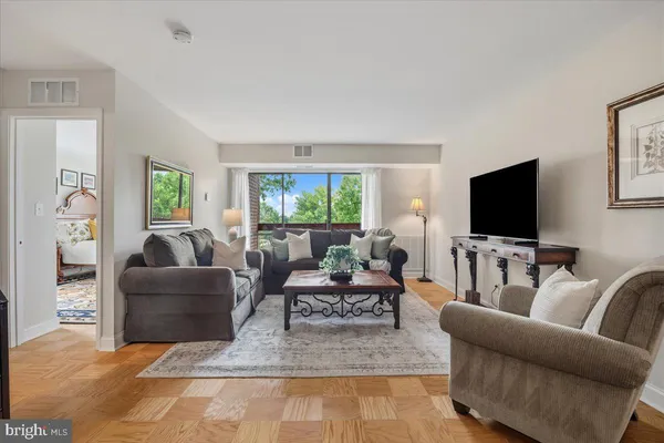 $180,000 | 10850 Green Mountain Circle, Unit 518, Columbia, MD 21044