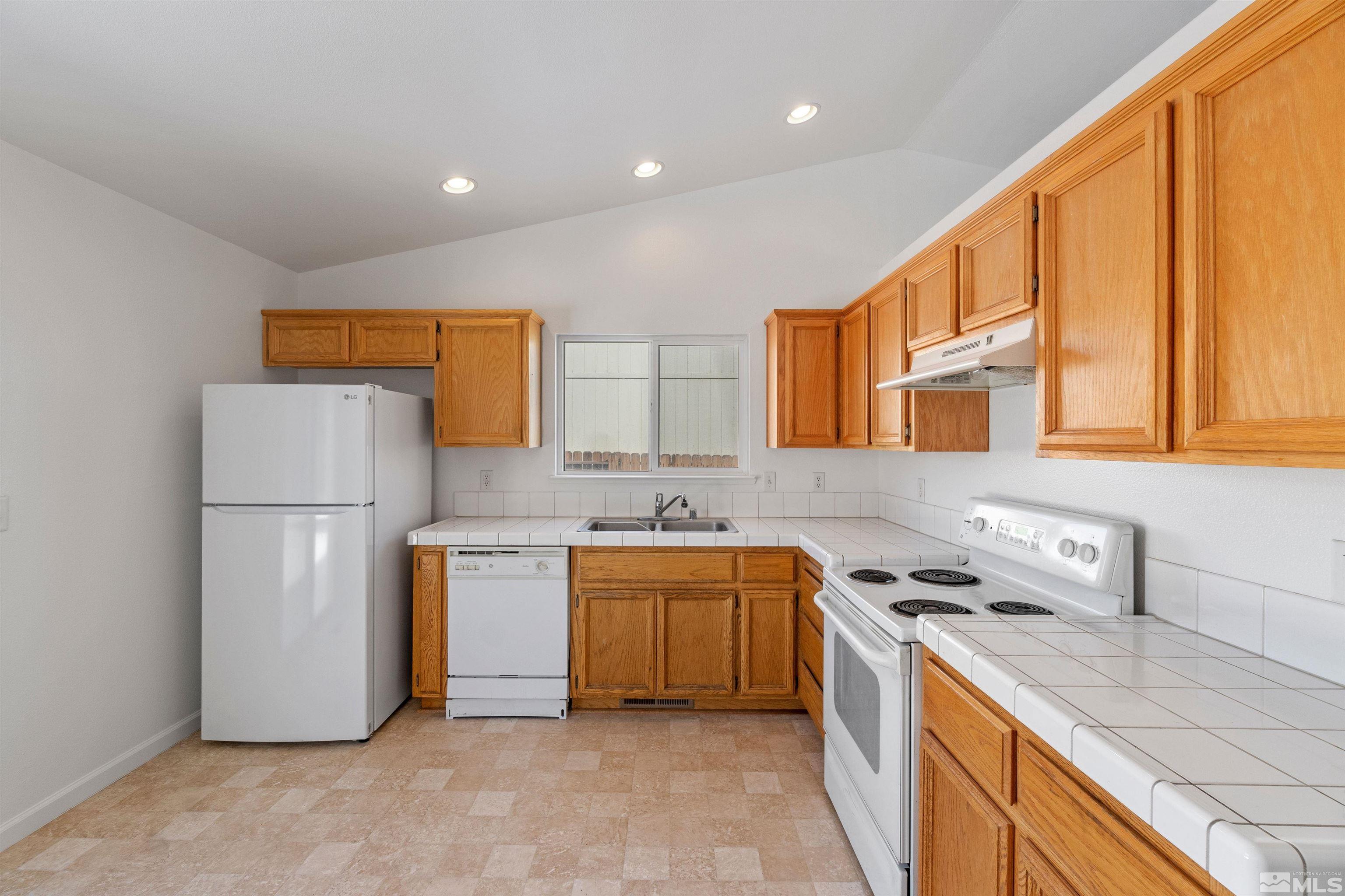 110 Relief Fernley, NV 89408 - Photo 14 of 26 Photo 14