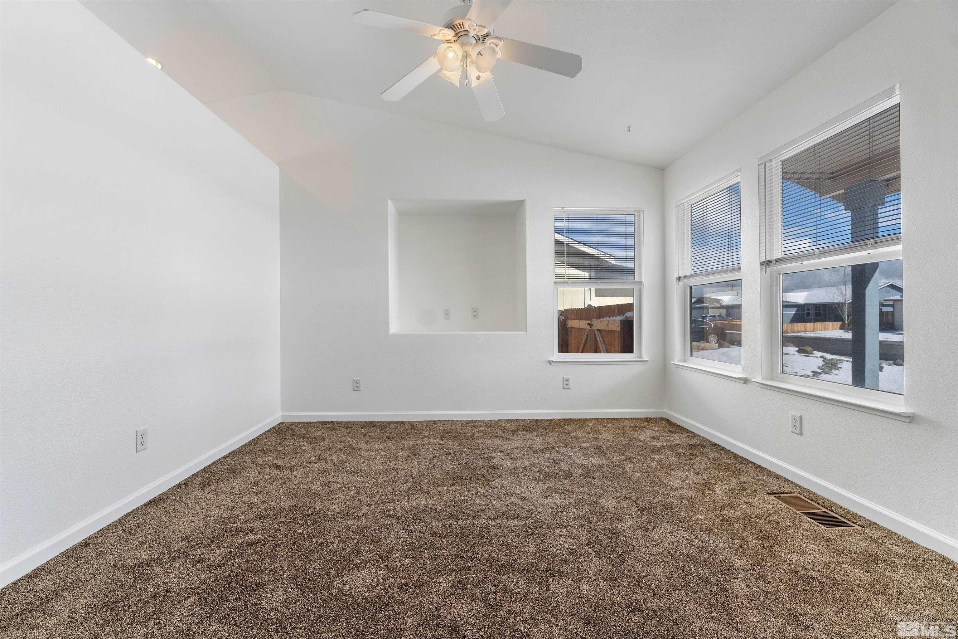 110 Relief Fernley, NV 89408 - Photo 8 of 26 Photo 8