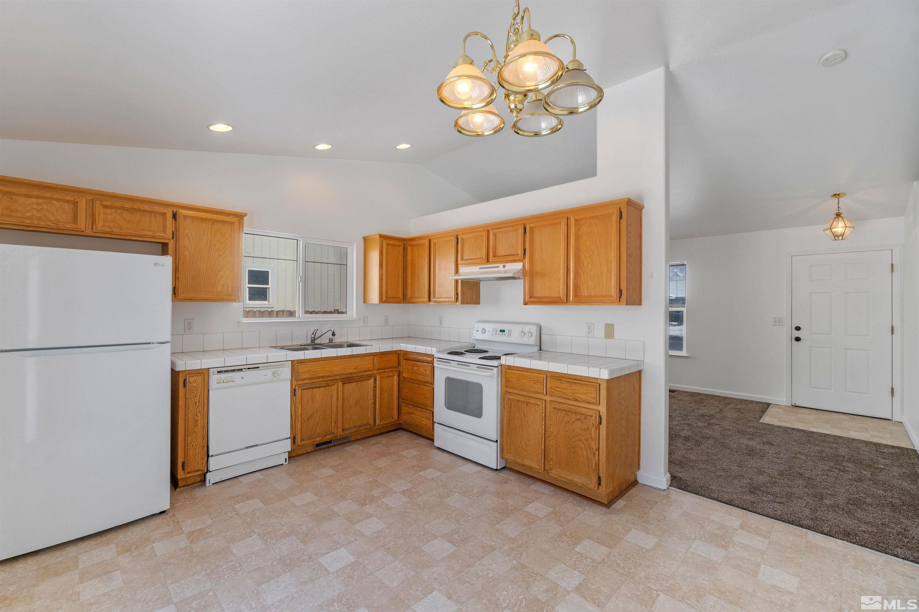 110 Relief Fernley, NV 89408 - Photo 10 of 26 Photo 10